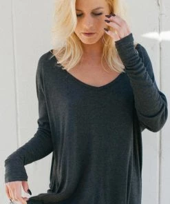 Joah Brown Baggy V-Neck After Party Sweater Sweaters & Knits