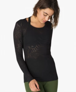 Beyond Yoga Oasis Mesh Pullover Top SUMMER SALE