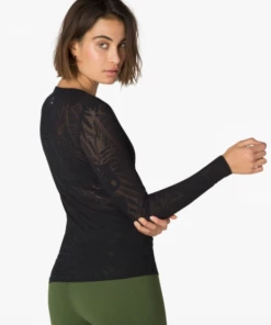 Beyond Yoga Oasis Mesh Pullover Top SUMMER SALE