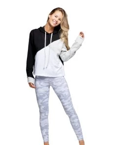 Strut This Teagan Ankle Legging White Camo