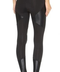 Activewear Koral Frame Legging 7 Activewear Koral Frame Legging