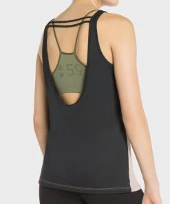 Splits59 Diem Performance Tank