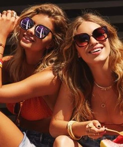 Quay Capricorn Black Pink Mirror Sunglasses