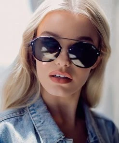 New Arrivals Quay Camden Heights Black Green Sunglasse